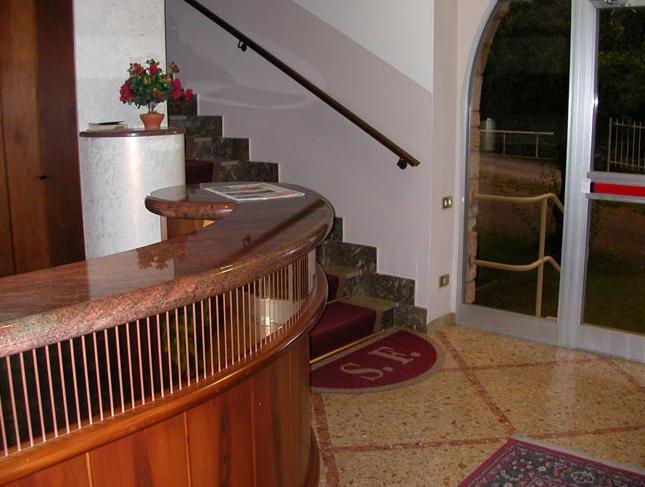 Hotel San Faustino ตอร์รีเดลเบนาโก ภายนอก รูปภาพ