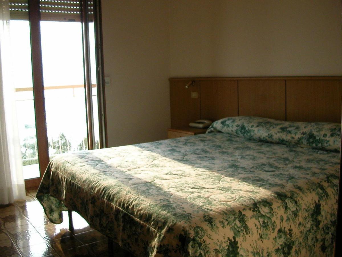 Hotel San Faustino ตอร์รีเดลเบนาโก ภายนอก รูปภาพ