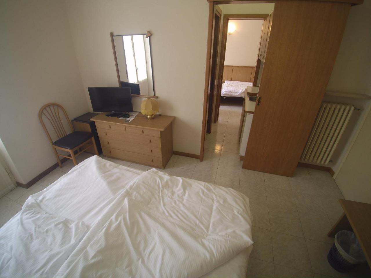Hotel San Faustino ตอร์รีเดลเบนาโก ห้อง รูปภาพ